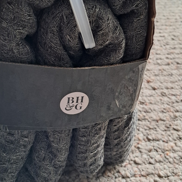 Better Homes & Gardens Grey Waffle Weave Shower Curtain NWT - Picture 3 of 4